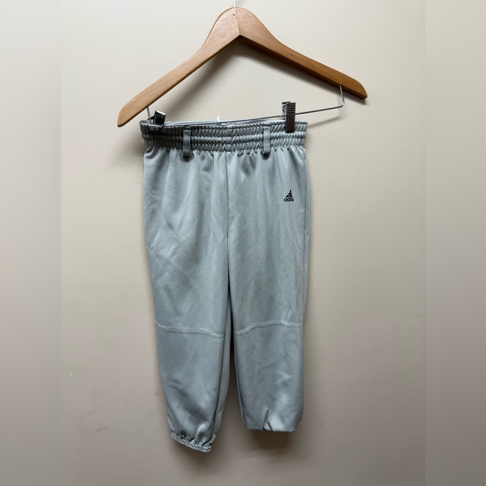Boys Adidas Kids Gray Baseball Pants size Small.  Good condition